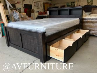 Full Bed w Drawers and Memory Foam Mattress