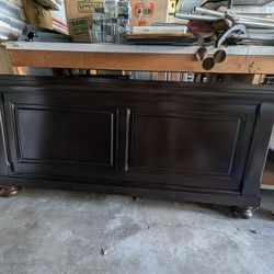 Ashley Queen Bed Frame Set