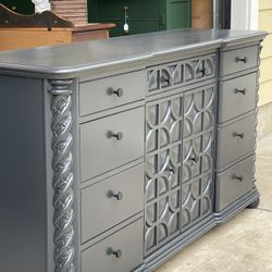 Huge And Beautiful Buffet, Credenza, ,sideboard Or Dresser 