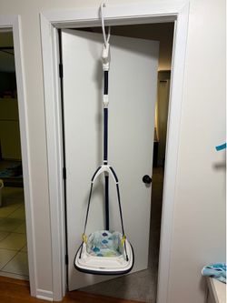 Graco Doorway “Bumper Jumper” baby swing