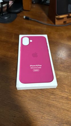 Apple iPhone 16 Plus Silicone Case MagSafe