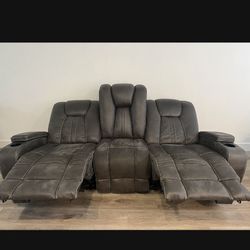 Viking Power Reclining Sofa