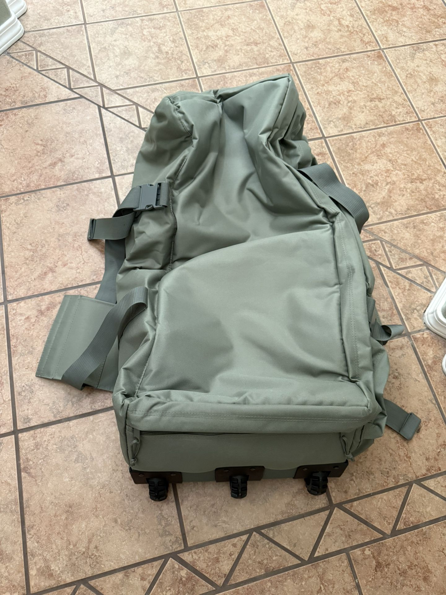 Sandpiper Of California XL Rolling Loadout