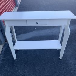 Entryway Console Table (Location-Riverdale, Ga)