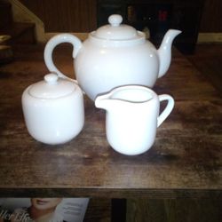 Tea Pot/Set