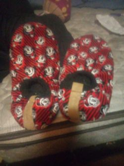 Red mickey mouse house shoes size 8