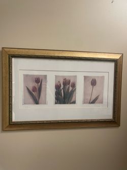 Tulip wall art