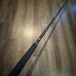 Like new gishing rod Penn carnage 3 7’6” 30-60