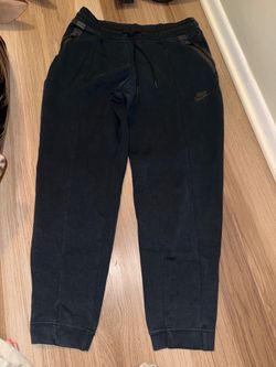 Nike tech joggers