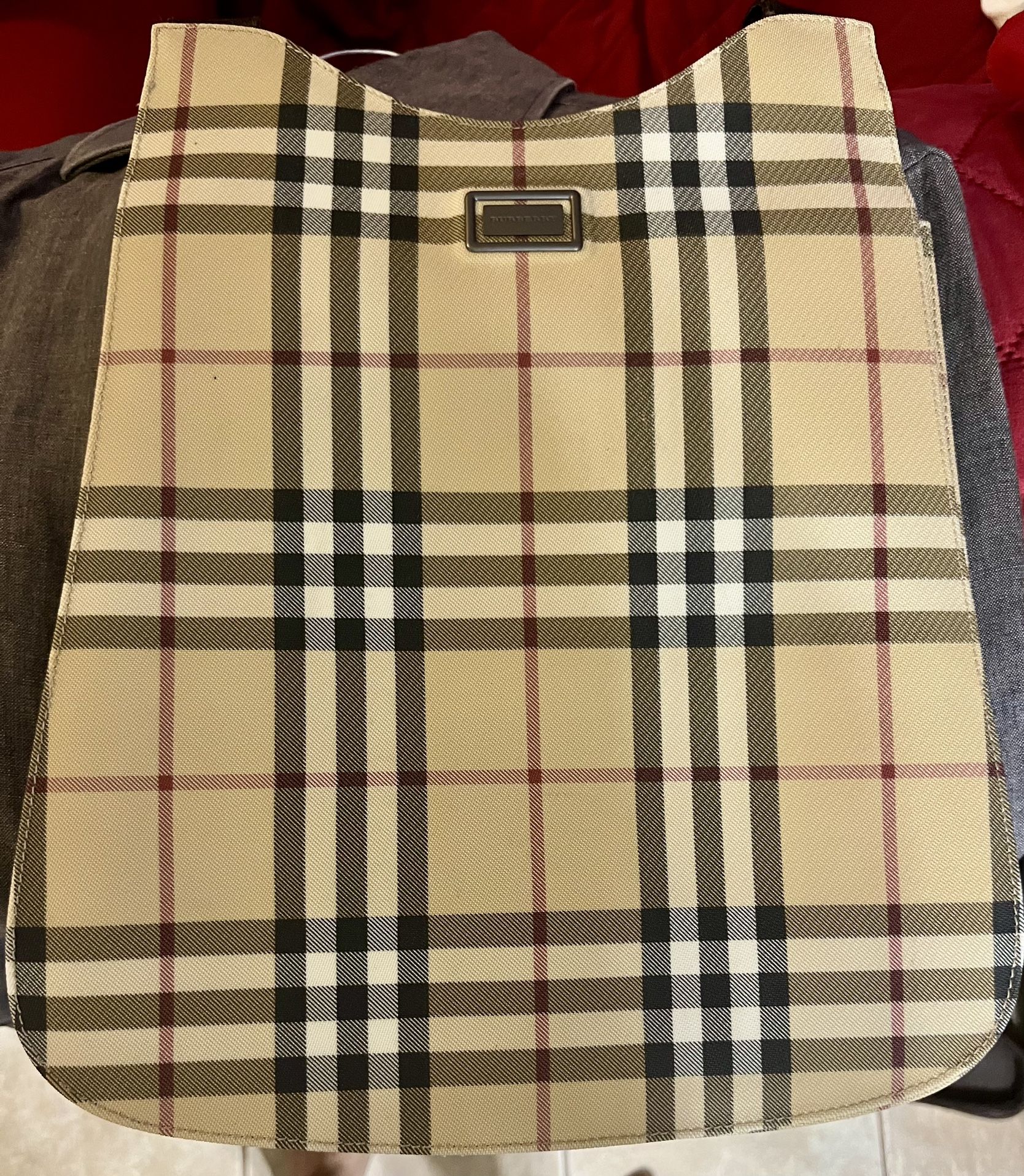 Book Bag - Burberry 