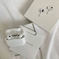 Apple AirPods Pro (2nd Generation)