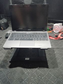 Laptop stand