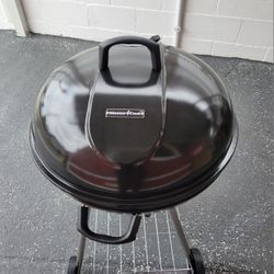 New Charcoal Grill BBQ 22"Wide Black Color 
