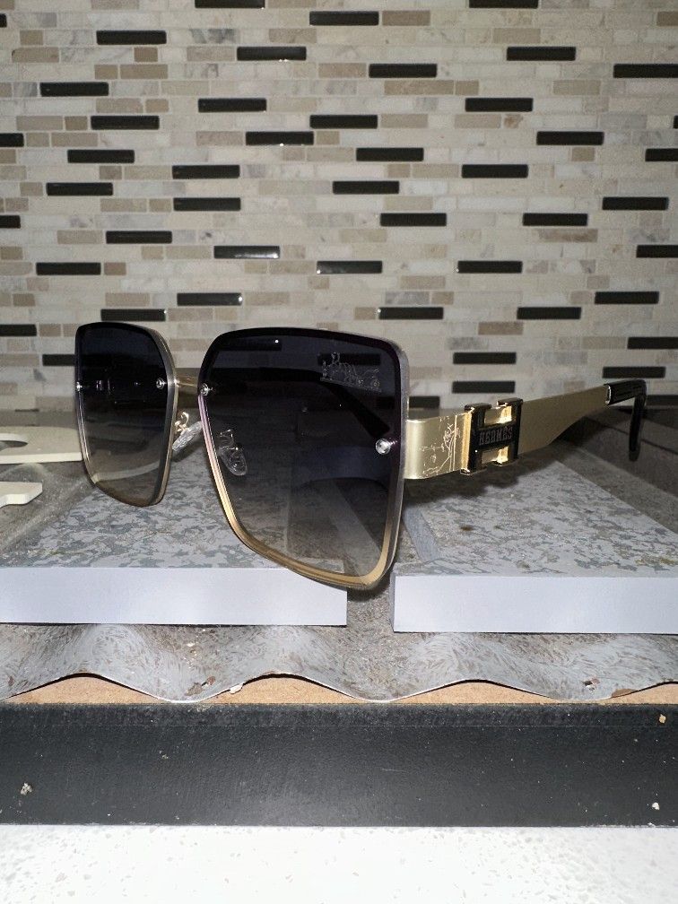 New Glasses Sunglasses 