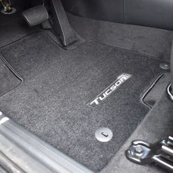 Brand new 2022/2023 Hyundai Tucson Carpeted Floor Mats