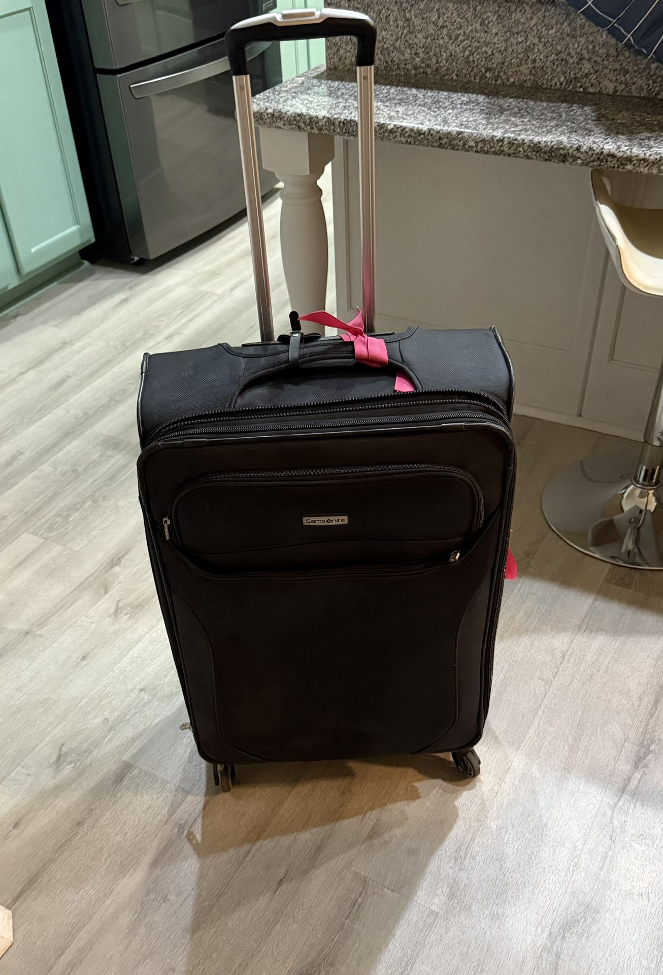 Samsonite 27 Inch Suitcase