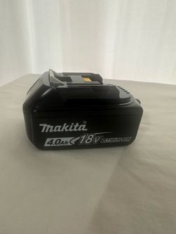 Makita Battery ( new )