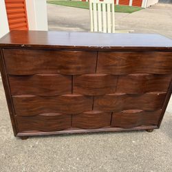 10 Drawers Solid Wood Dresser 