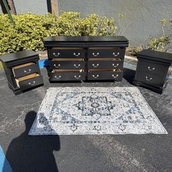 Beautiful Black Wood Bedroom Set Dresser Nightstand Wardrobe Closet Chest Wood Rustic Modern 