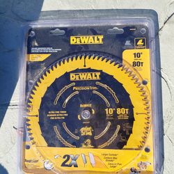 DEWALT precision trim