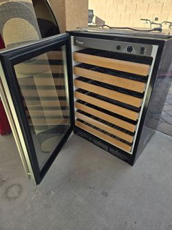 GE Monogram  wine fridge 54 bottles
