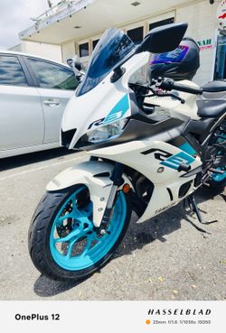 Yamaha R3 with abs