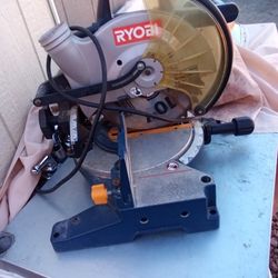 Ryobi 10" Compound Miter Saw 