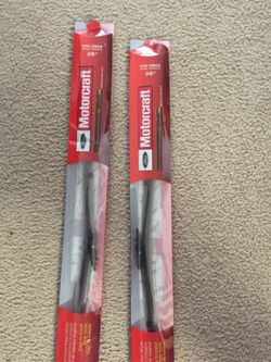 28" Motorcraft Windshield wiper blades