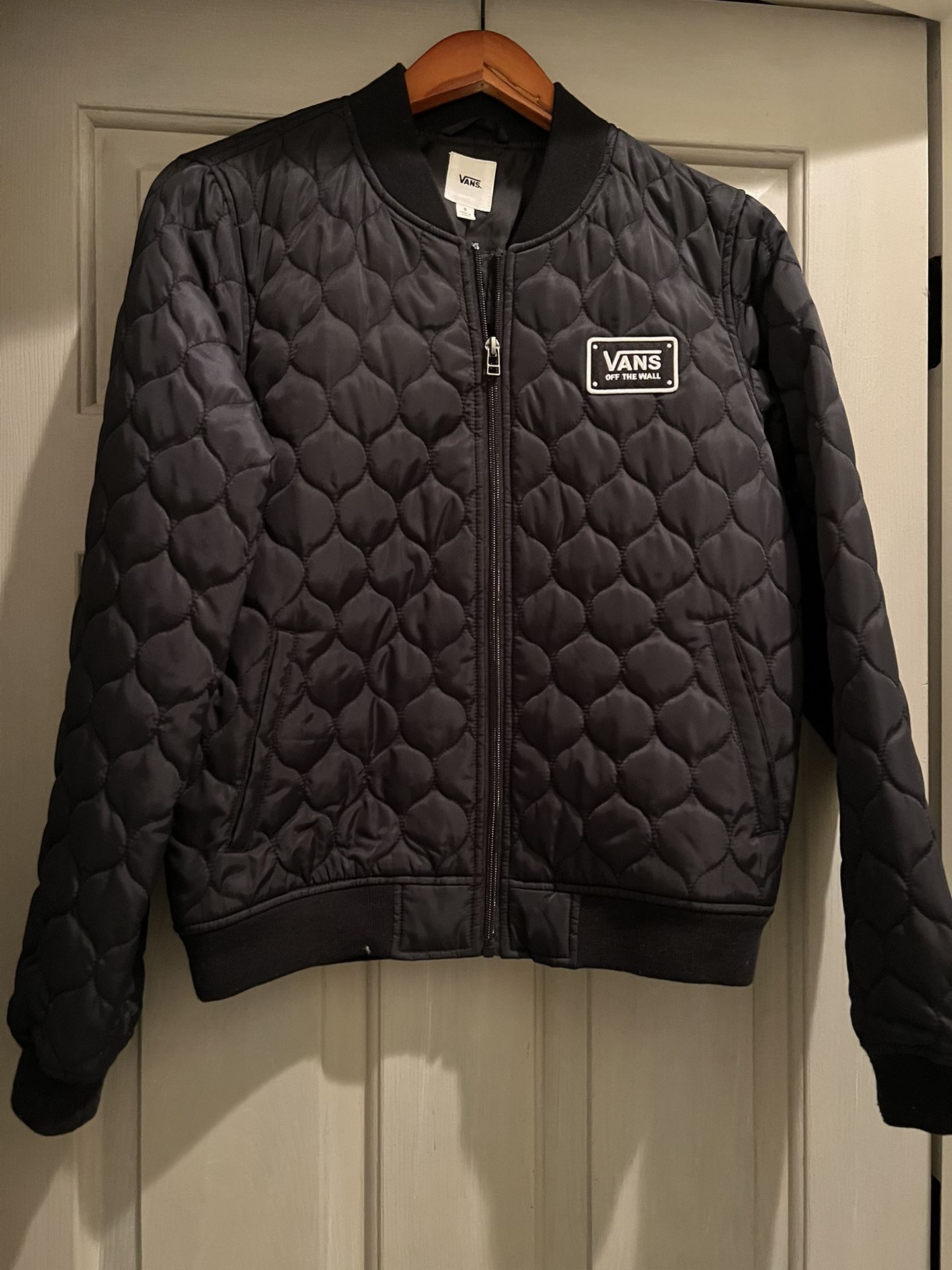 VANS Off The Wall Women's Quilted Jacket Size Small-NEW