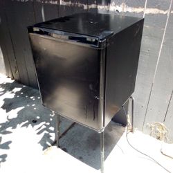 Hisense Mini Fridge