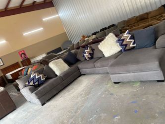 Large Gray Fabric Sectional Sofa with Chaise