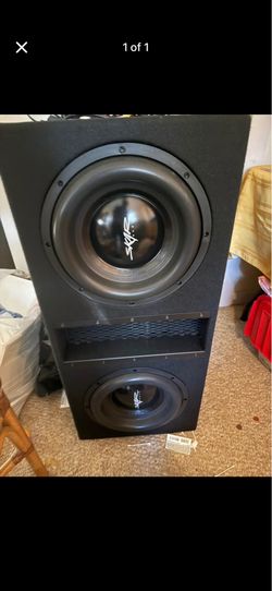 Skar audio evl series duel 12 inch basically new 400$ firm