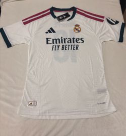 Adult Real Madrid Kylian Mbappe #10 Home PLAVER VERSION SLIM FIT Jersey