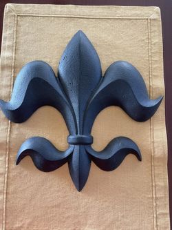 Fleur  de Lis  Wall Decor…. Cast Iron