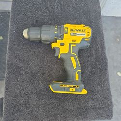 DEWALT DCD778 20V MAX Brushless Cordless 1/2 IN Drill/Driver. 