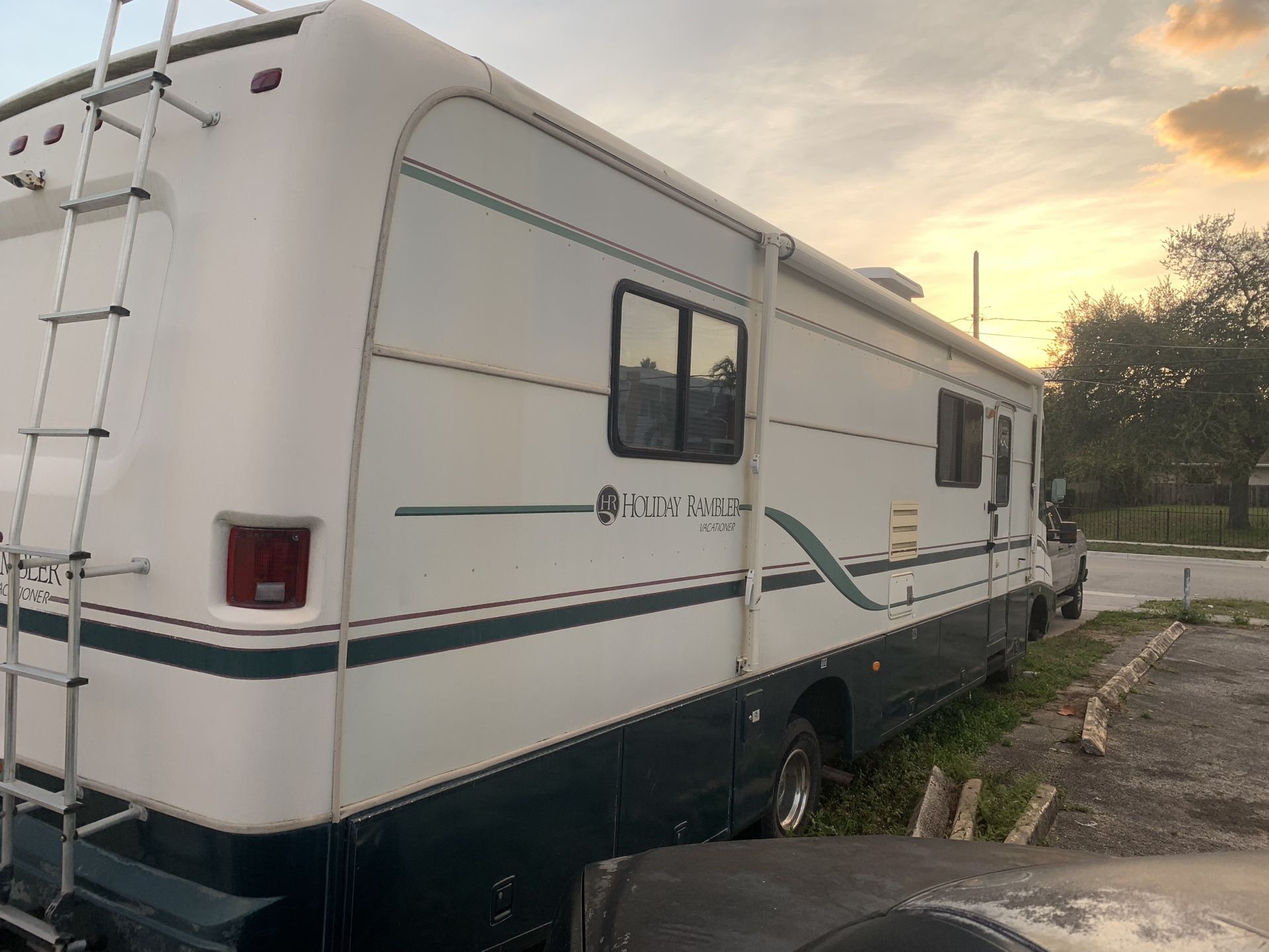 Rv (motorhome) for Sale in Lake Clarke, FL OfferUp