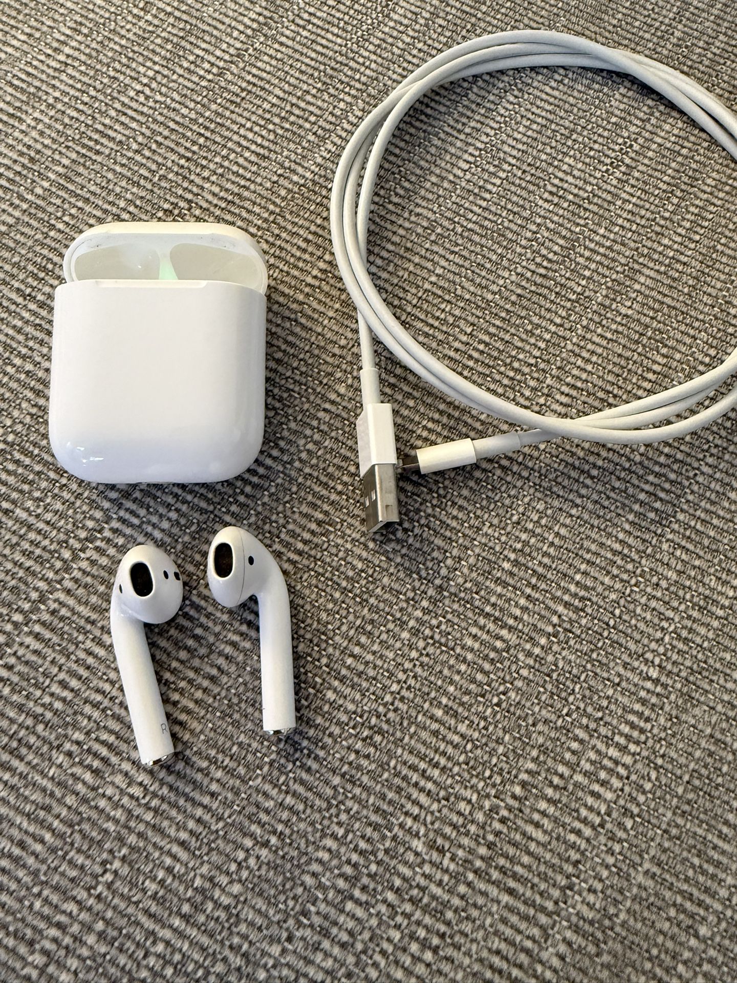 Apple AirPods Gen 2 (second Generation) With Cable Lightly Used!