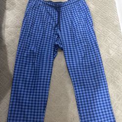 Nautica Men sleepwear Blue Checkered Pajama Pants Size XL Comfortable plaid PJ pants, perfect for lounging. Featuring elastic waistband with drawstrin