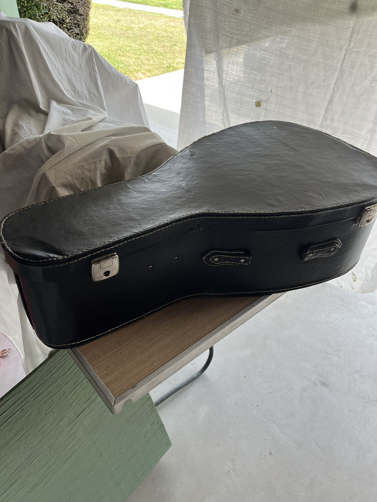 Oud Case-vintage