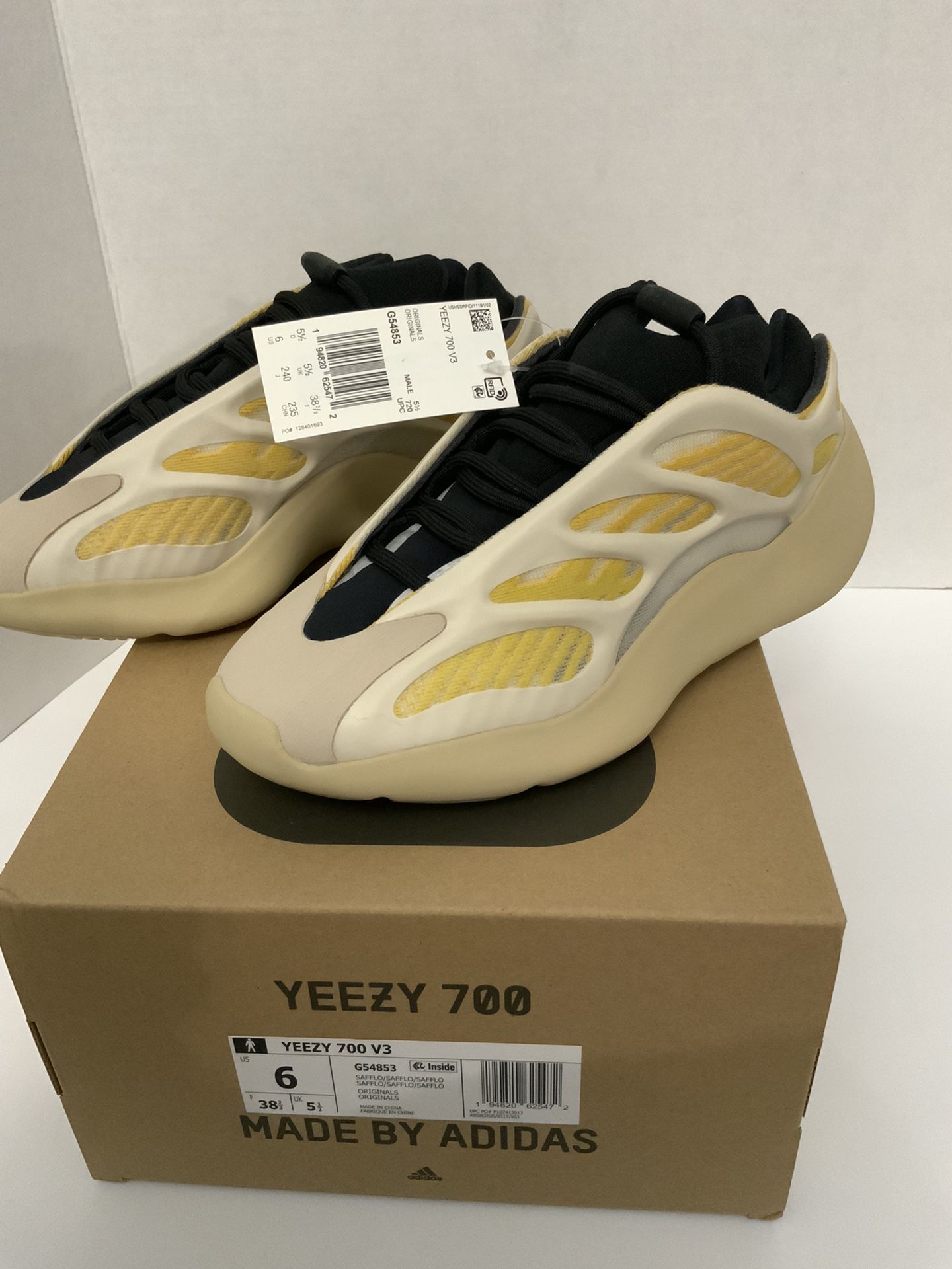 Yeezy 700 V3 Safflower