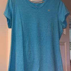 Champion Women’s Work Out Shirt XL