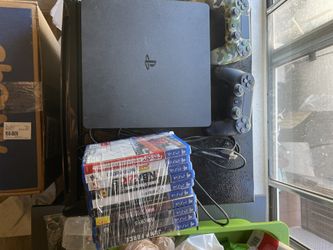 Really Nice Playstation 4 Bundle