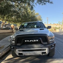 2017 RAM 1500 Crew Cab 