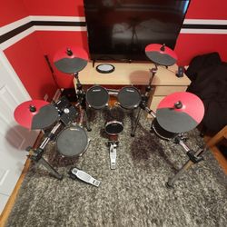 Alesis Command X Mesh Head Electronic Drum Set