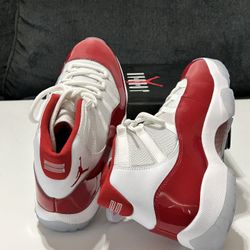 Jordan 11 🍒 Size 12 DS