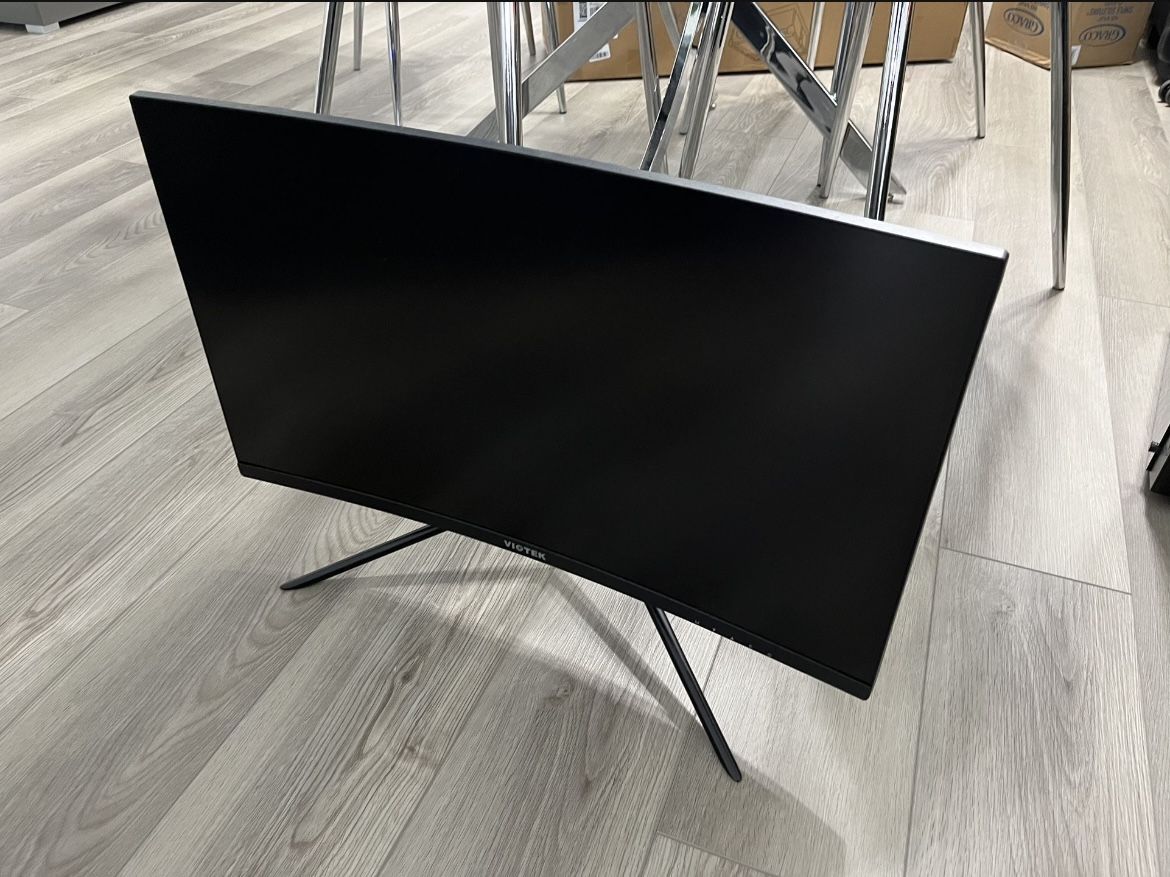 1440p 144 Hz Monitor FreeSync 27”