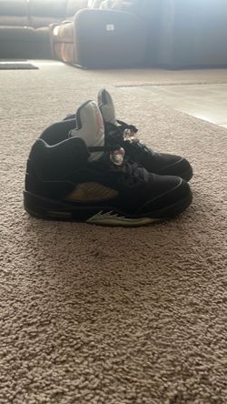 Retro 5 Metallic Black SZ10