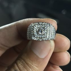 925 Silver Diamond Ring. Diamond Tester Certified Size 7