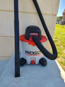 Rigid 5.0 HP 12 Gallon Wet/Dry Vacuum