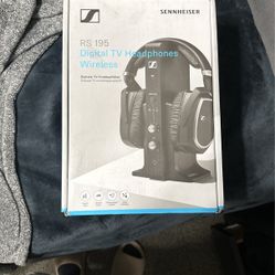 Wireless Headphones 🎧 